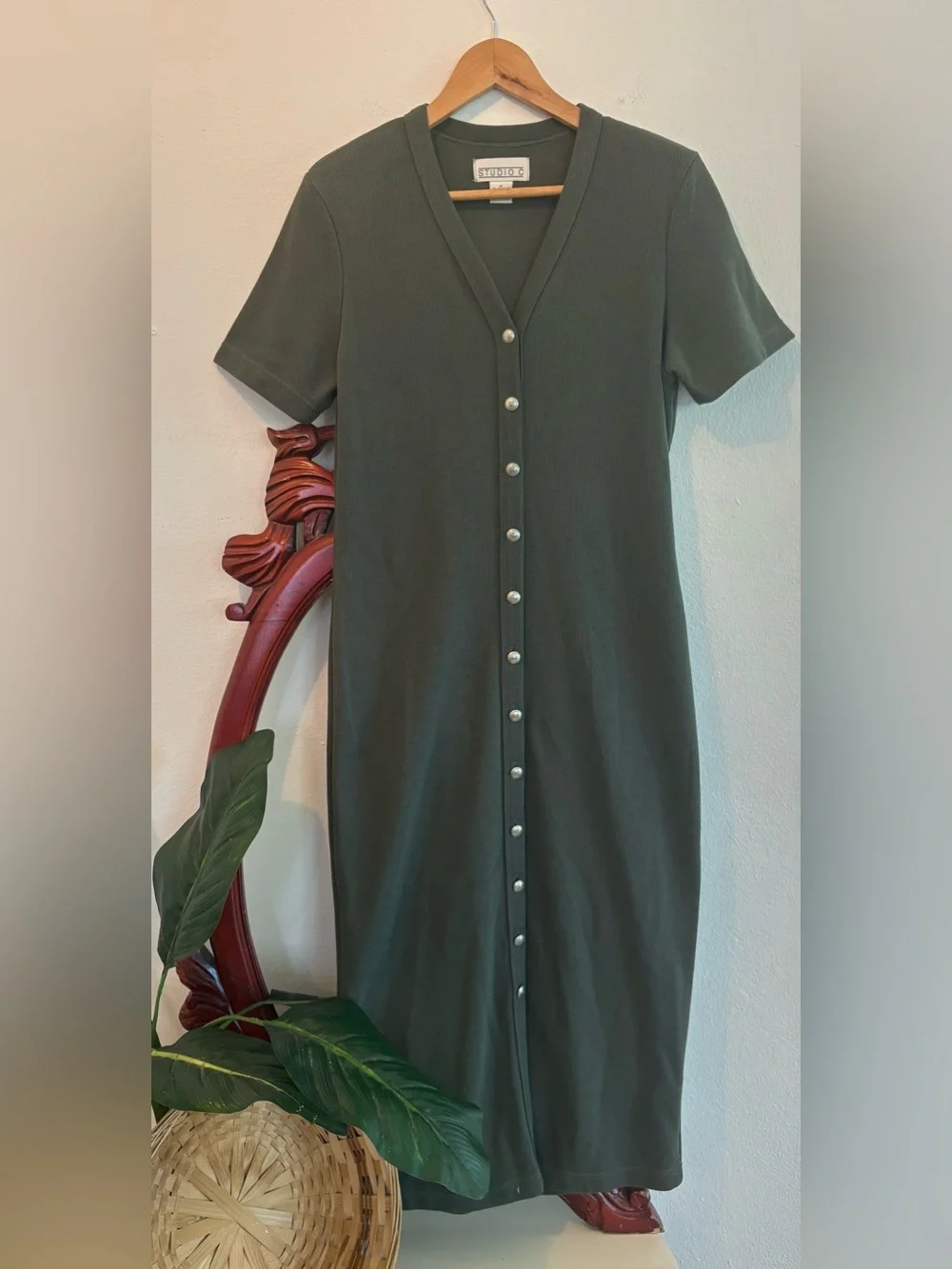 Vintage Boho Button-Front Short Sleeve Maxi Dress in Olive Green